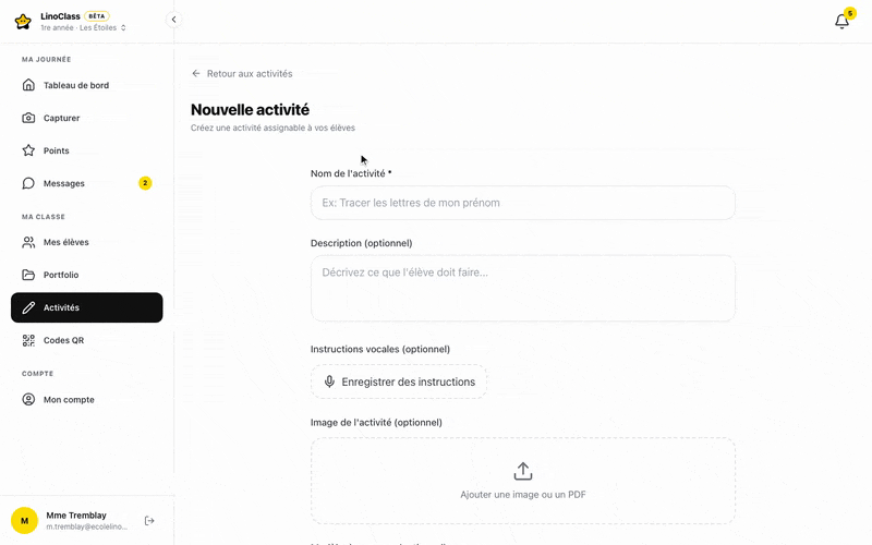 Une enseignante crée une activité de traçage de lettres sur le canevas LinoClass et l'assigne à toute la classe