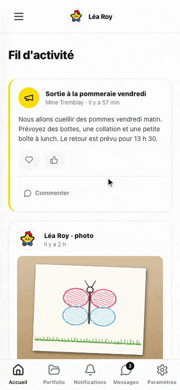 Le fil de la classe sur le téléphone d'un parent : la fiche approuvée de son enfant apparaît